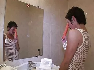 Գեղեցիկ ձեռքը կինը փ ...