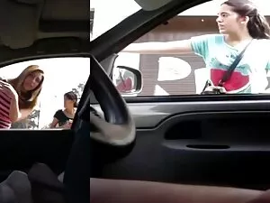 Վայրի հսկում է խցանո ...