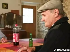 Սովորական ավտոբուս պ ...